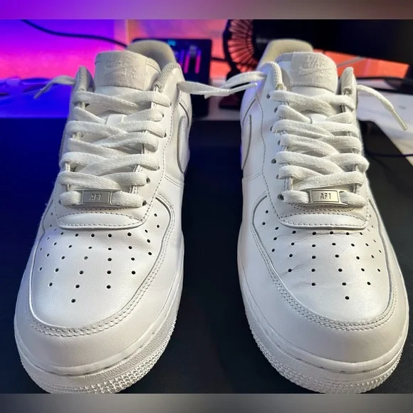 Nike Air Force 1 '07 Lows - Picture 6 of 14